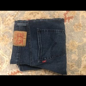 Levi’s 541 33/32 athletic fit tapered dark wash